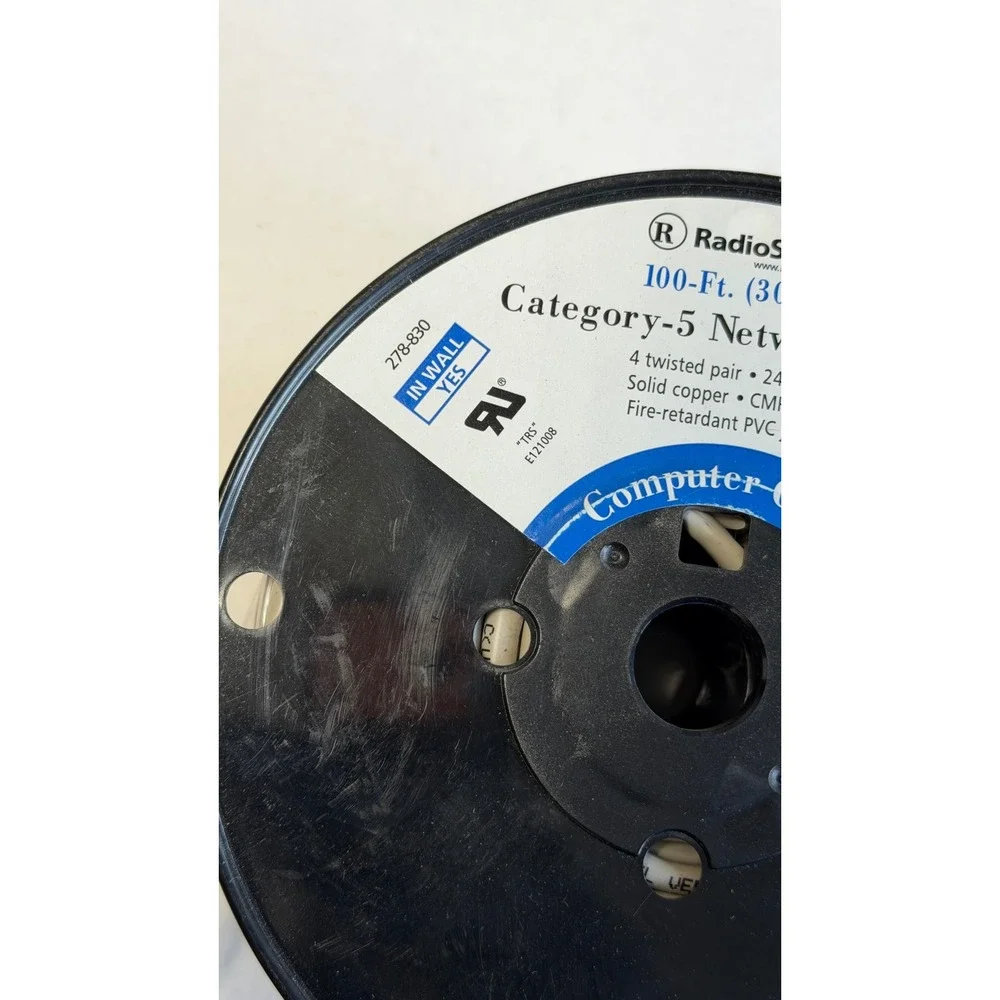 RadioShack 100ft Cat5 Network Cable 24AWG Solid Copper CMR In-Wall 278-0830